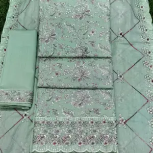 লাকনো গোলাপ ২-  লেমল কালার